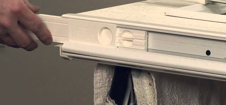 aluminum storefront door repair Vincent